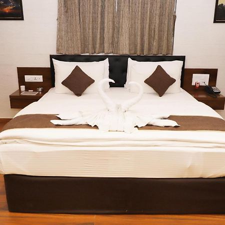 Hotel Millennium Park Панчгани Екстериор снимка