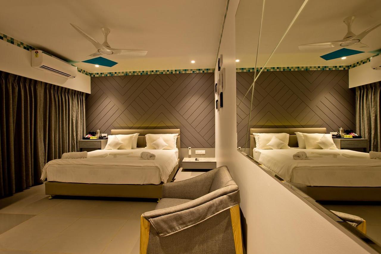 Hotel Millennium Park Панчгани Екстериор снимка