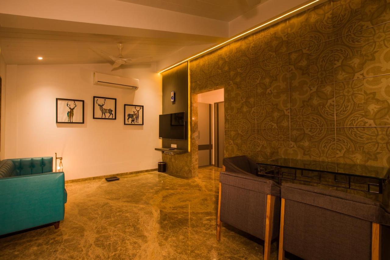 Hotel Millennium Park Панчгани Екстериор снимка