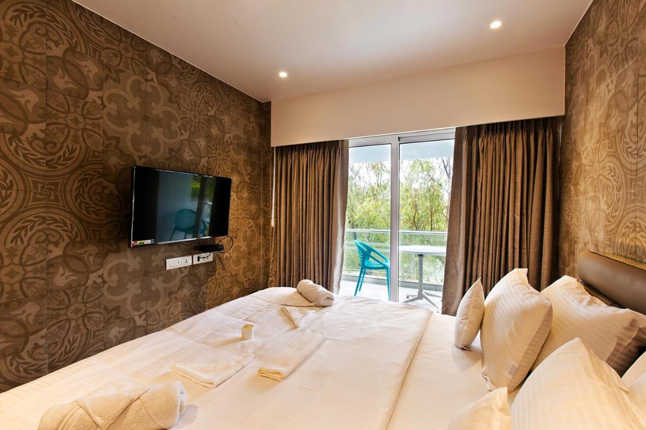 Hotel Millennium Park Панчгани Екстериор снимка