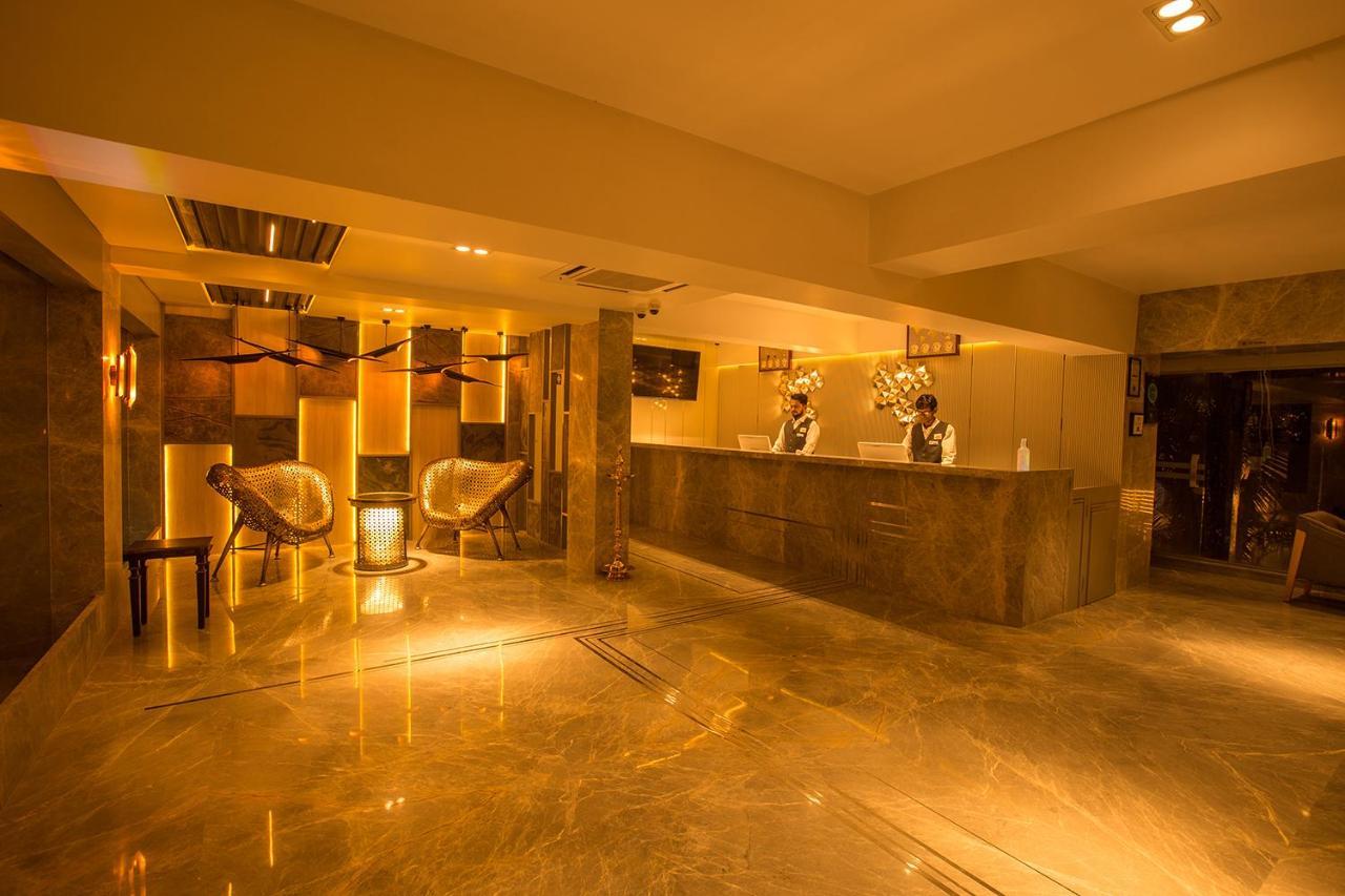 Hotel Millennium Park Панчгани Екстериор снимка